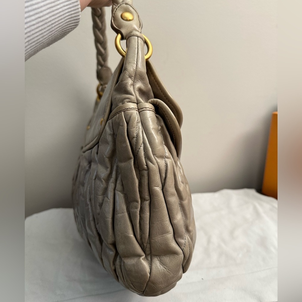 Miu Miu Pleated Leather Tote Bag - Picture 3 of 12